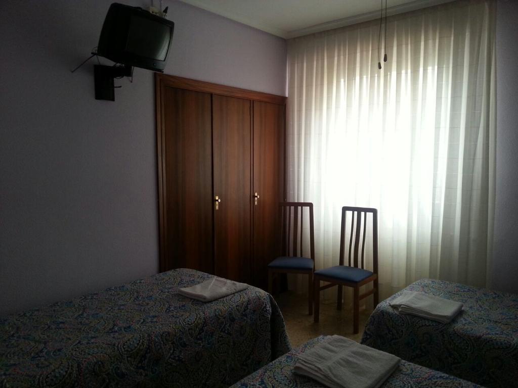 Pension Cinco Villas لوغرونيو المظهر الخارجي الصورة